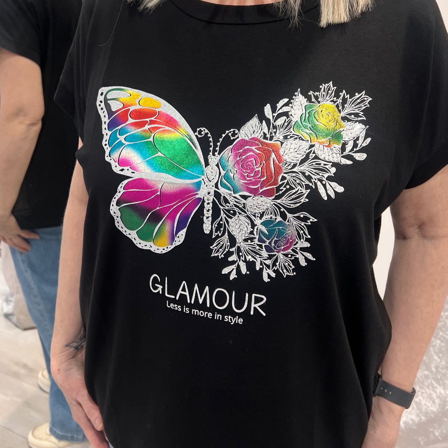 Victoria T-Shirt With Motif (6 Styles)
