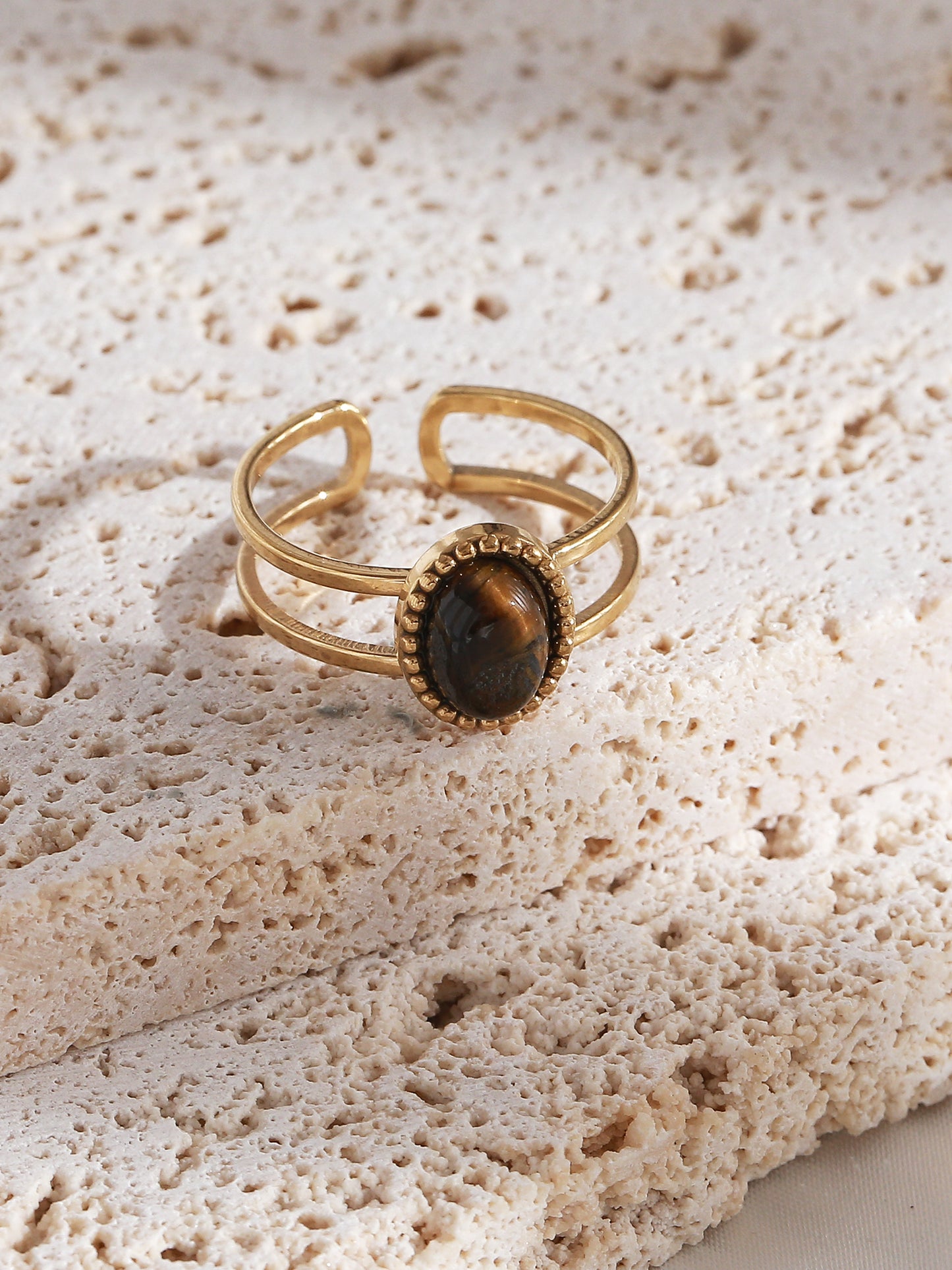 Gold & Oval Resin One Size Rings (3 Colours)