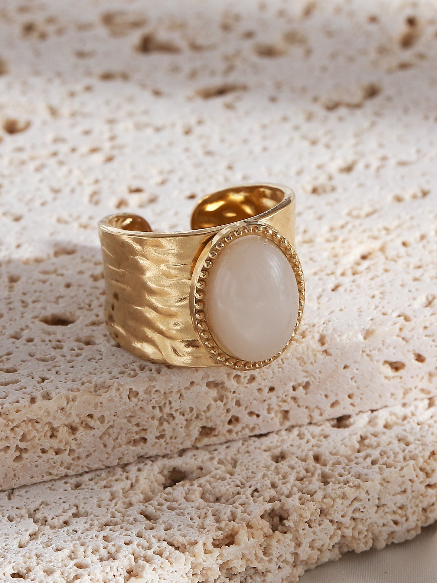 Cream & Gold One Size Ring