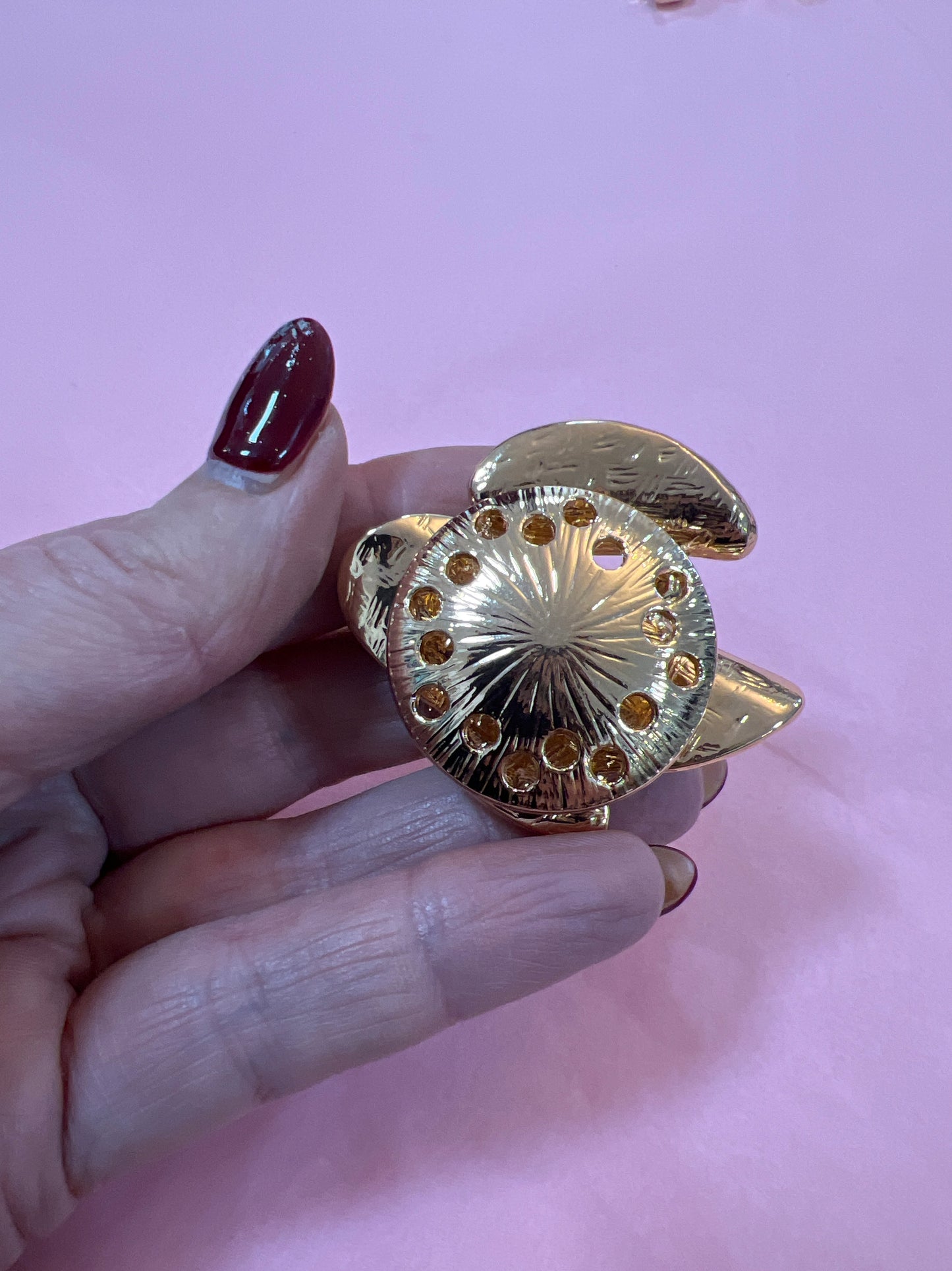 Magnetic Brooch Blue Teal & Gold