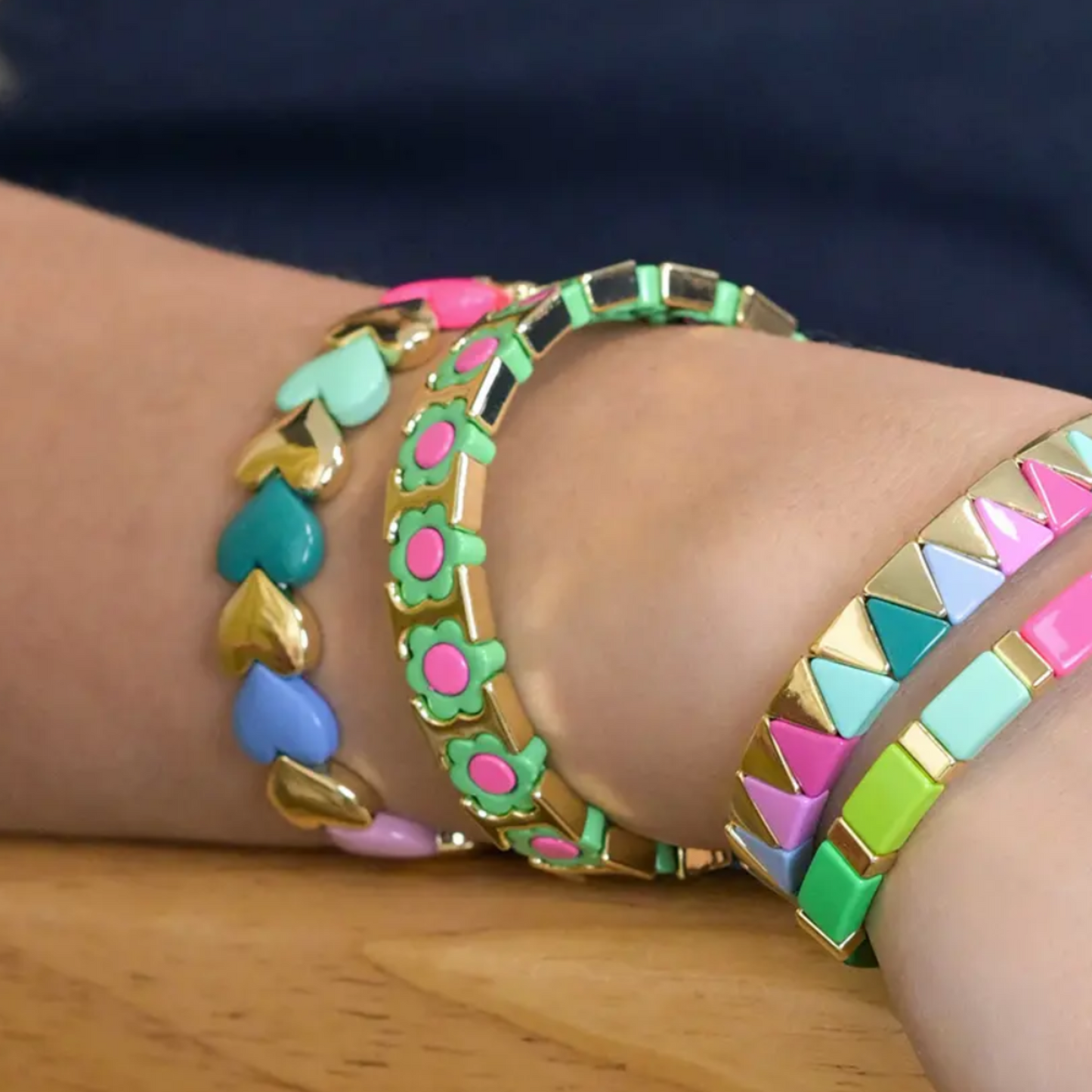 POM Golden & Multicoloured Hearts Stretch Bracelet