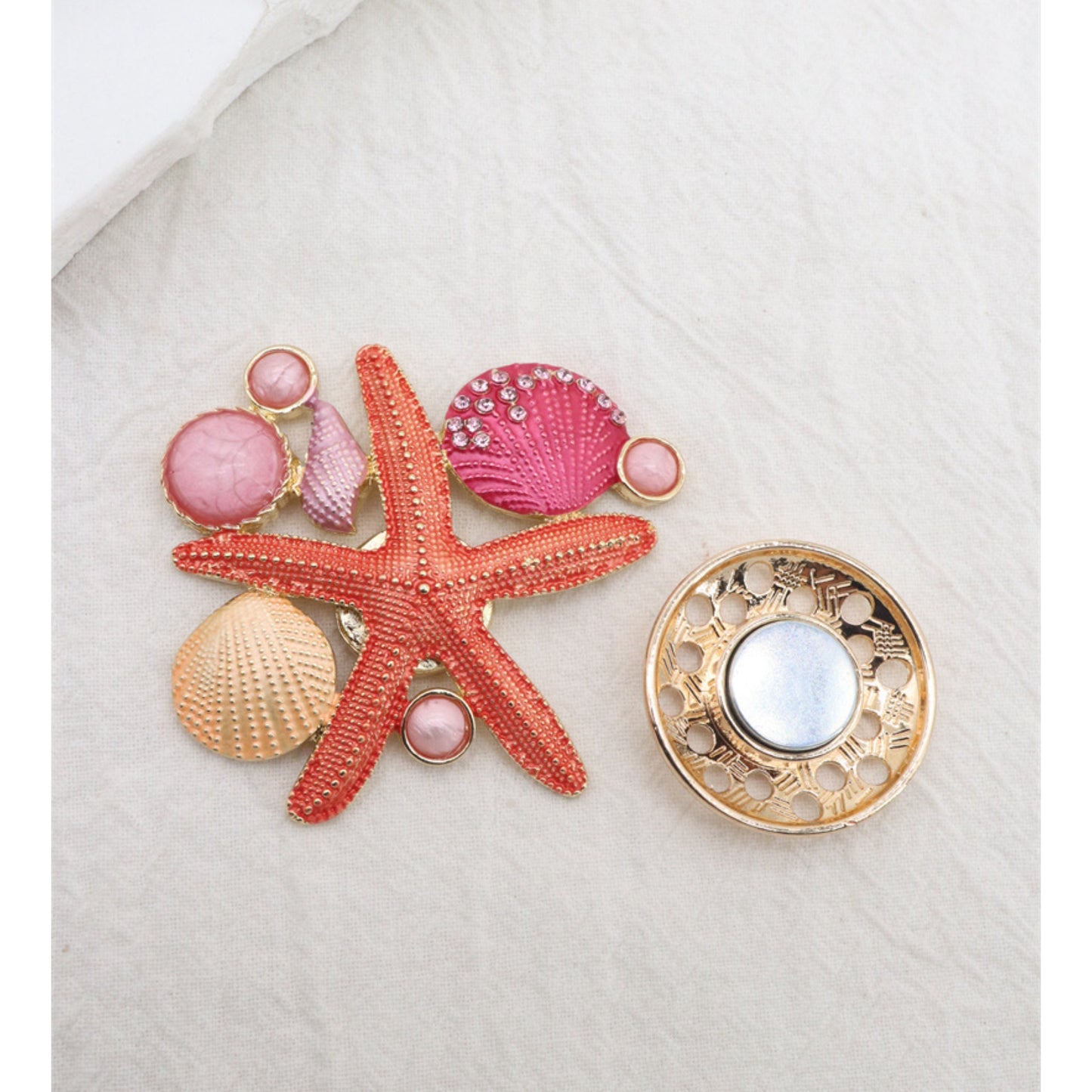 Starfish & Shell Magnetic Brooch Coral