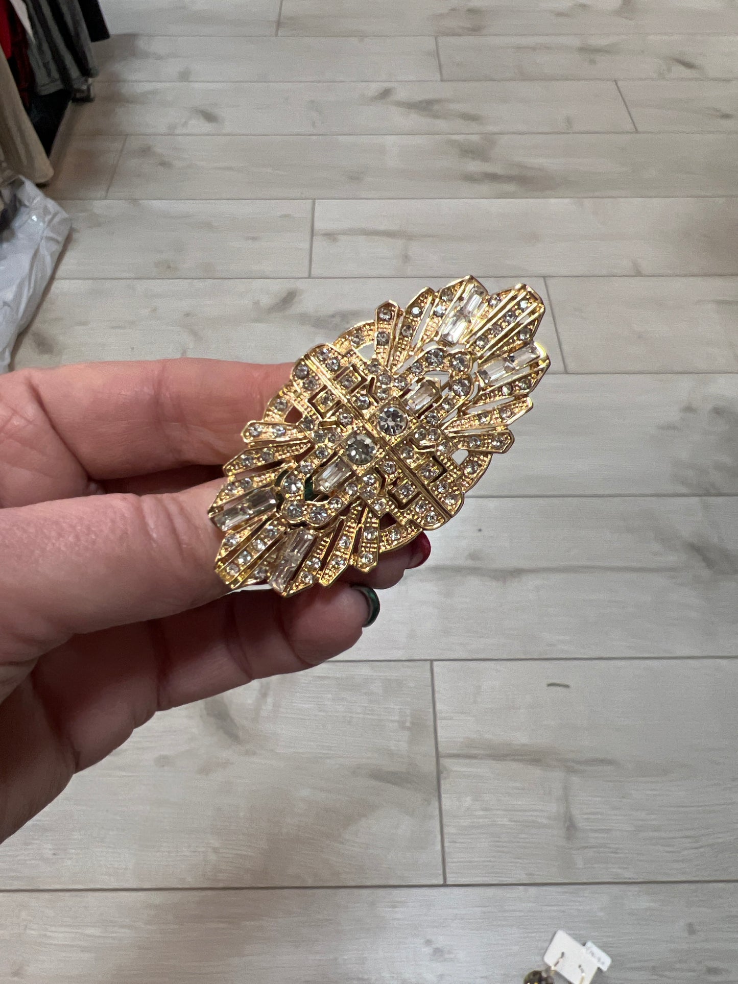 Vintage Style Brooch Gold & Clear Crystal