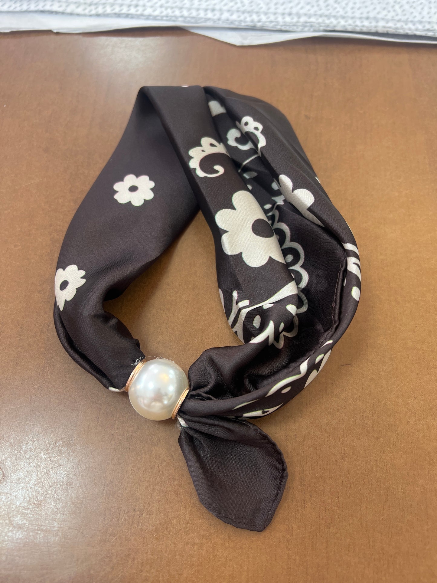 Magnetic Pearl Fastener Neck Scarves (8 Styles)