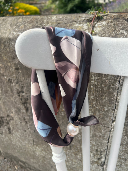 Magnetic Pearl Clasp Neck Scarf Brown Floral