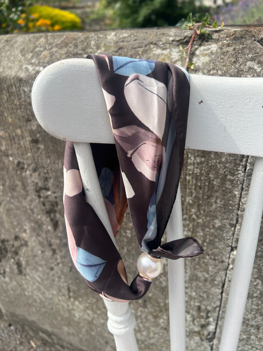Magnetic Pearl Clasp Neck Scarf Brown Floral