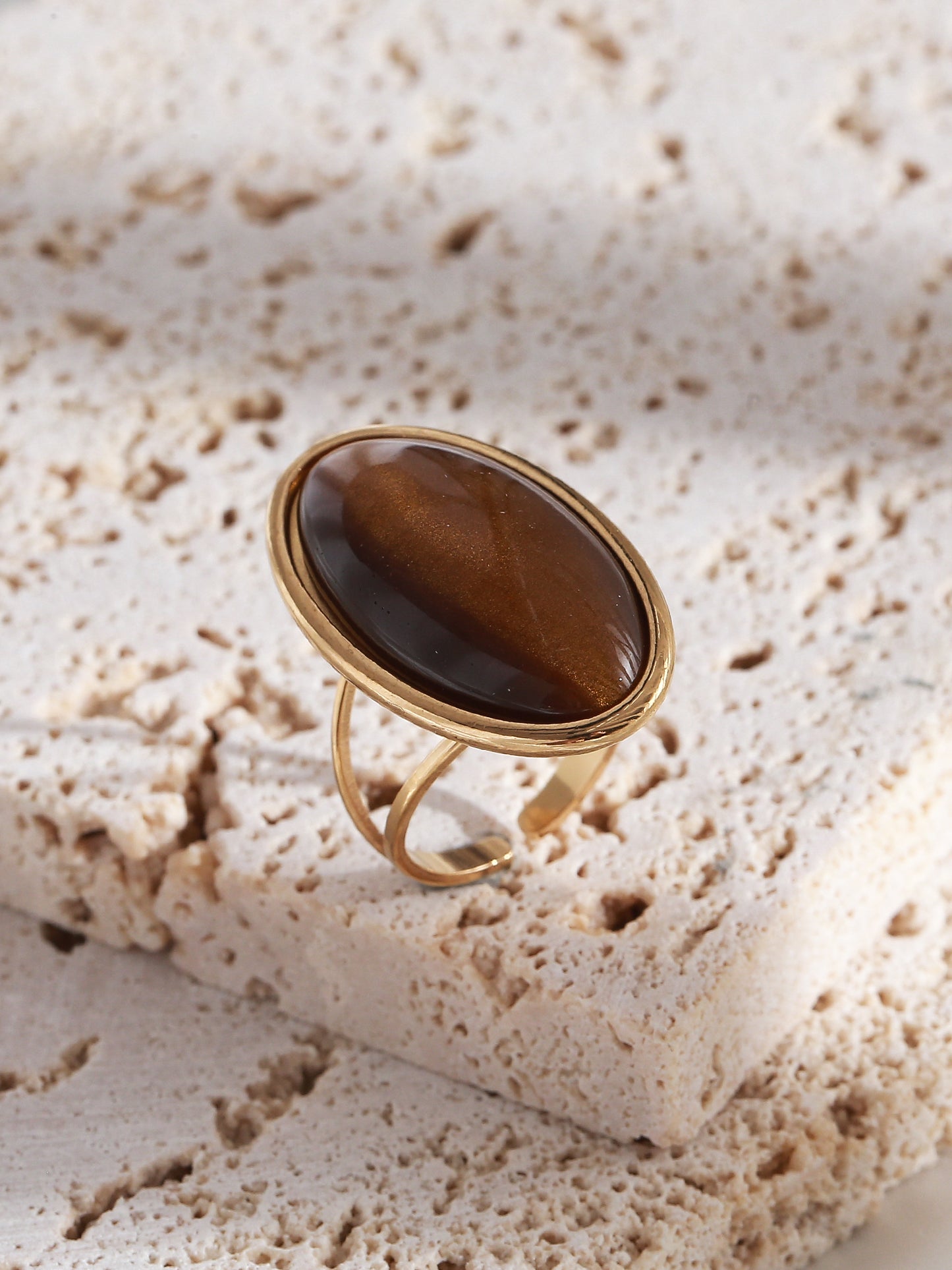 Brown Resin Oval & Gold Adjustable Ring