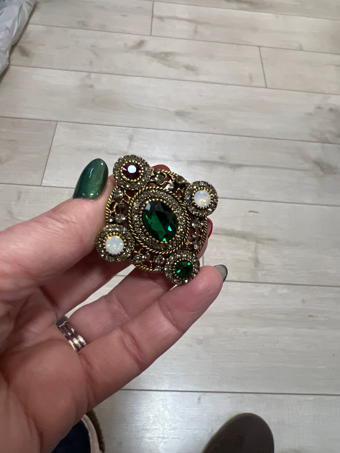 Vintage Style Brooch Gold Green & Purple Jewels