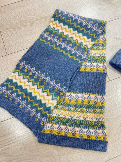 POM Hat & Scarf Set Blue Zig Zag