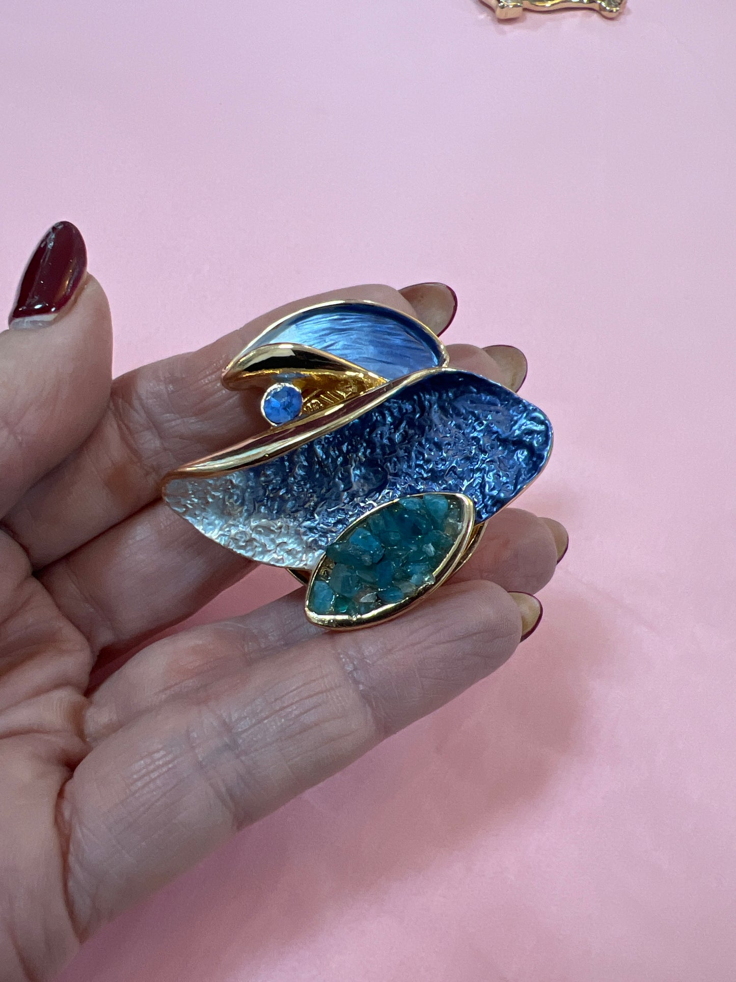 Magnetic Brooch Blue Teal & Gold