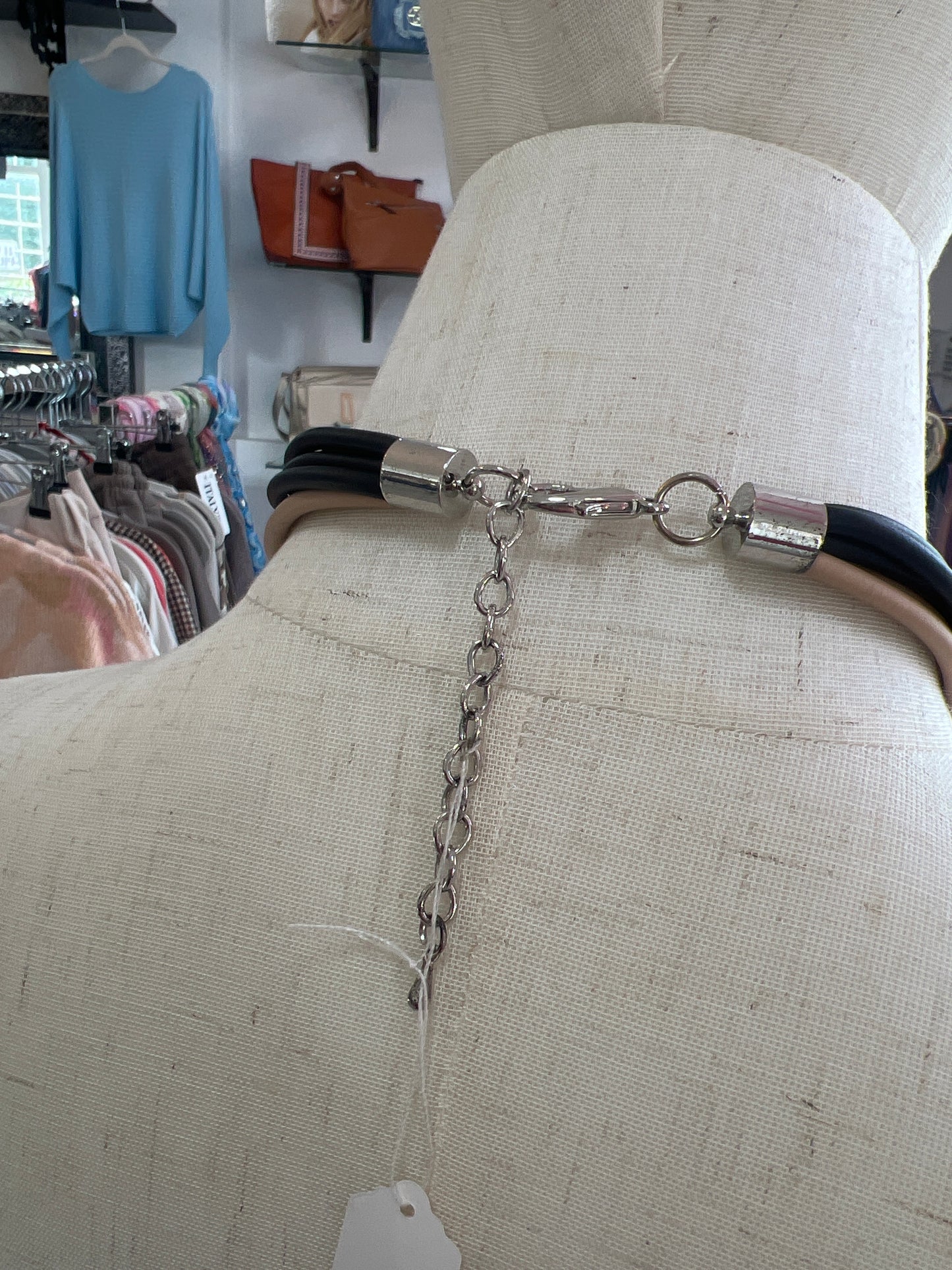 Modern Circular Statement Necklace Beige & Black