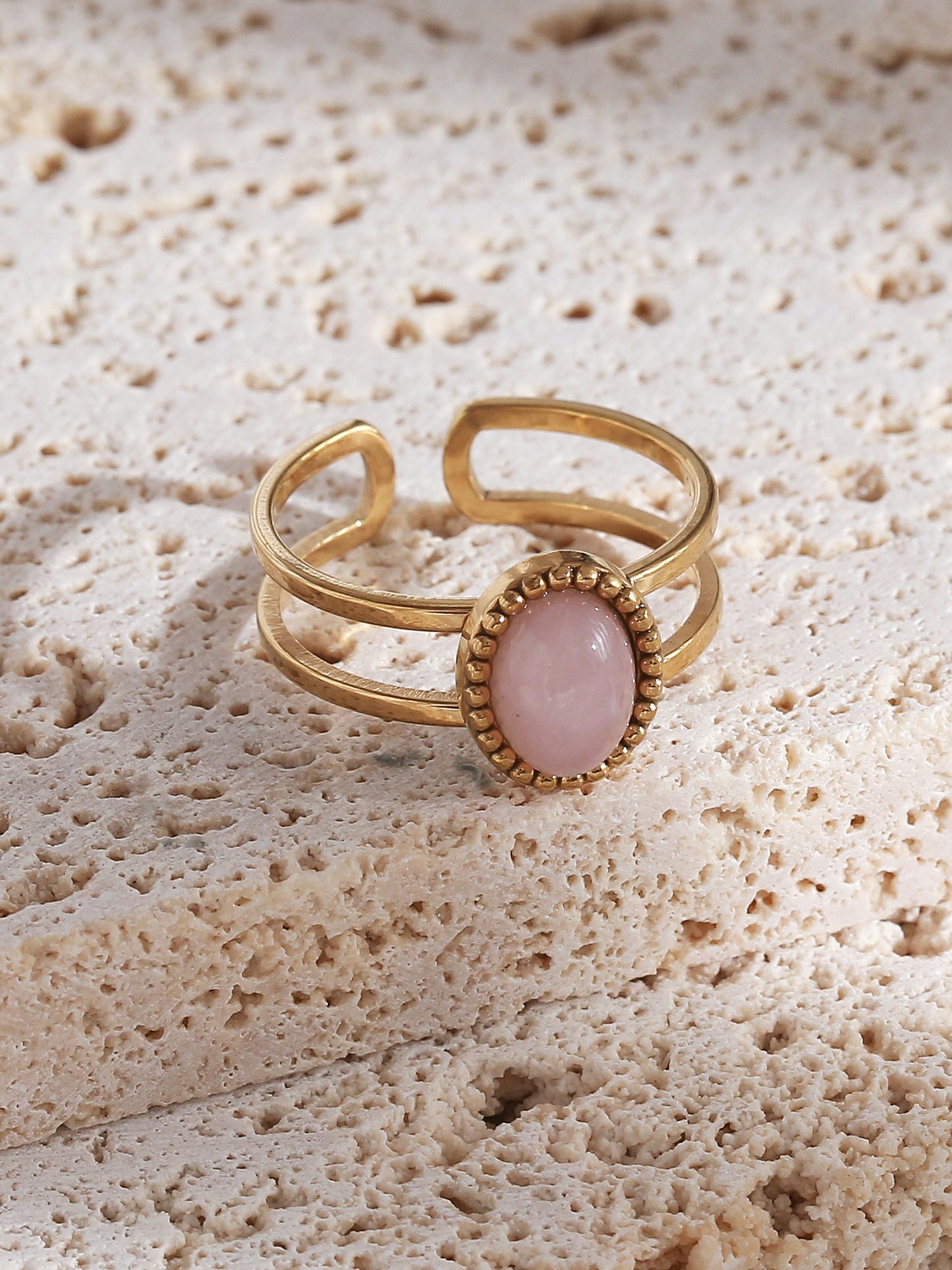 Gold & Oval Resin One Size Rings (3 Colours)