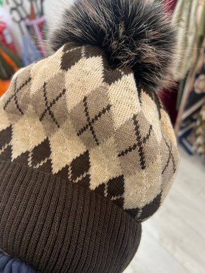 Knit Pom Pom Hat Diamond Design Brown/Beige