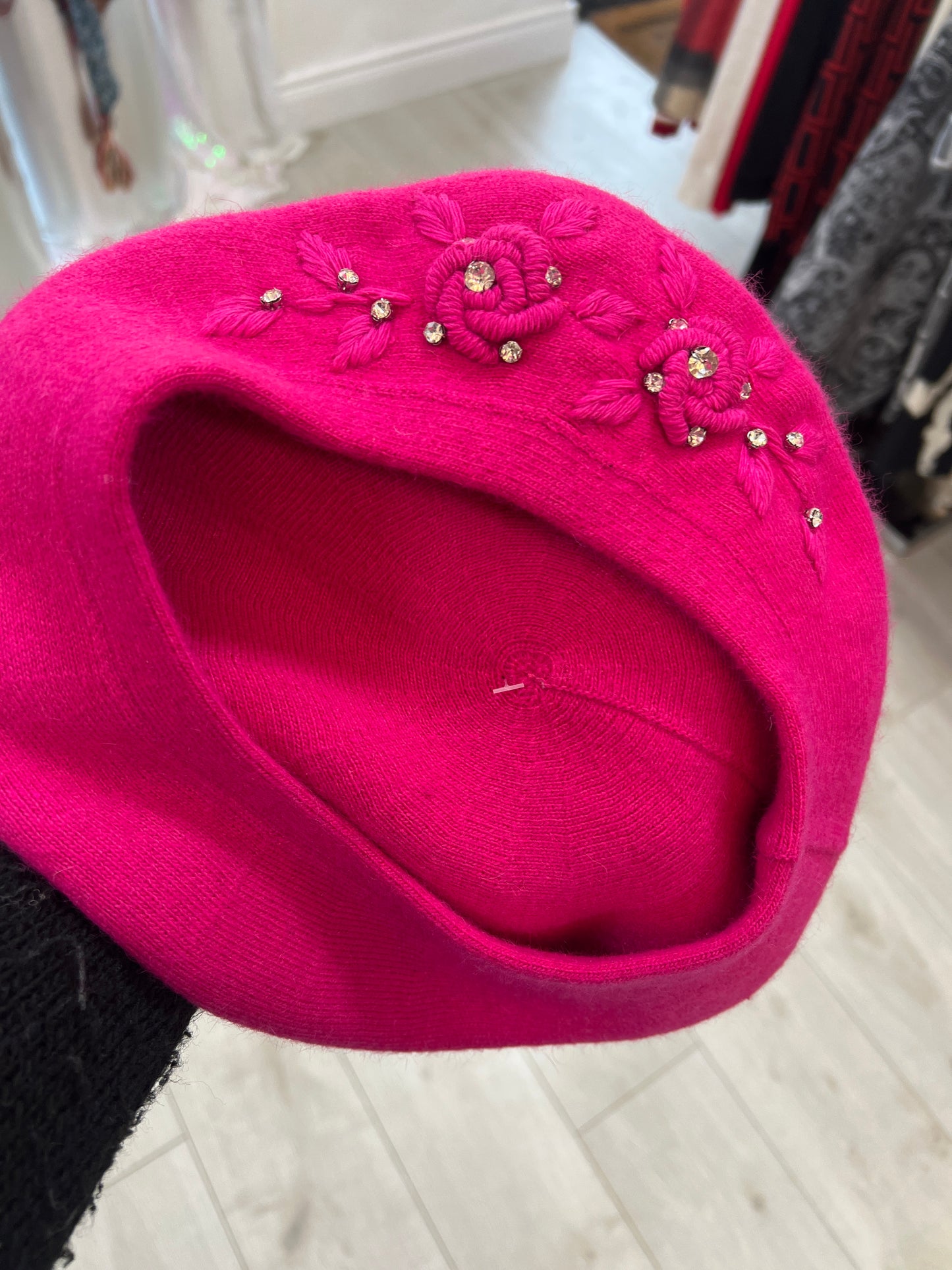 Soft Knit Beret With Crystals (4 Colours)