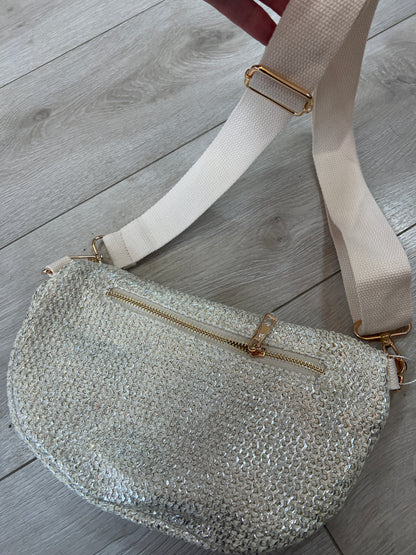 Summer Luxe Woven Crossbody Bag – Cream & Silver Metallic