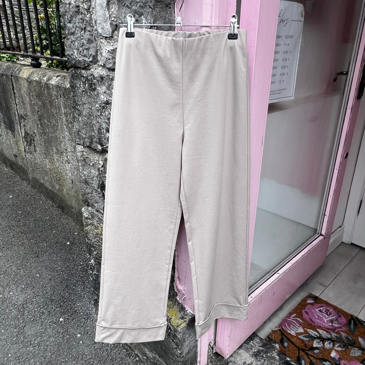 DECK 7/8 Turn-Up Trousers Taupe
