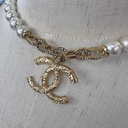 Luxe Pearl & Gold Statement Necklace