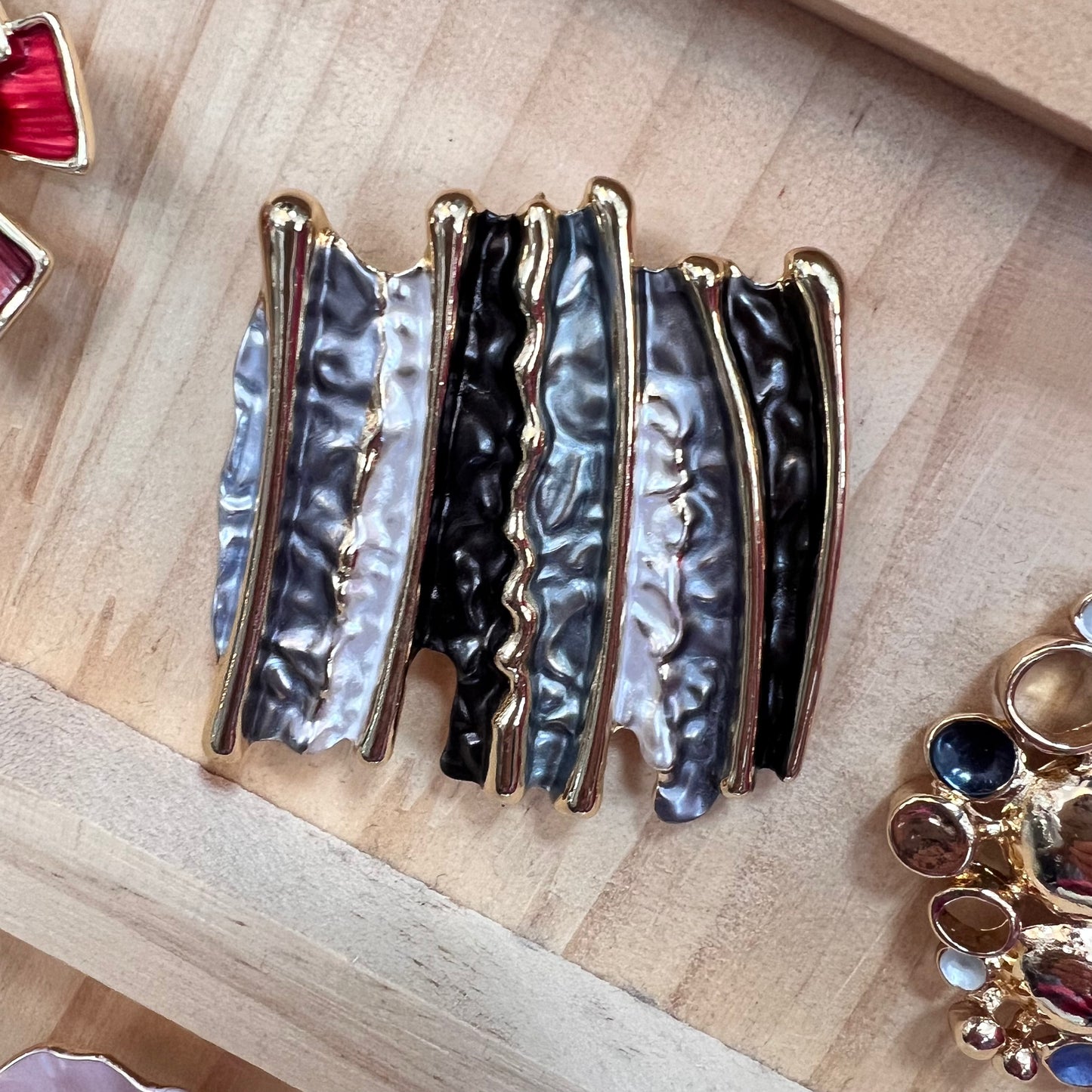 Magnetic Brooches (3 Styles)