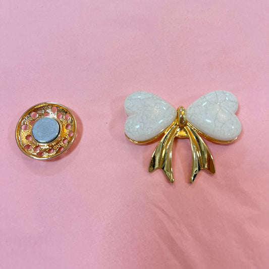 Cream & Gold Bow Magnetic Brooch