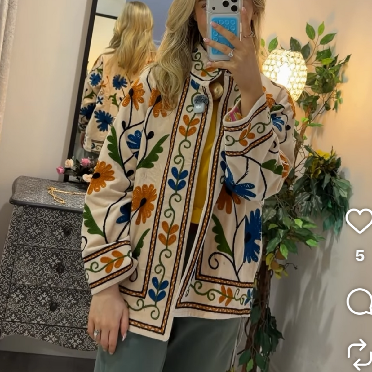 Boho Embroidered Velvet Floral Jacket Cream