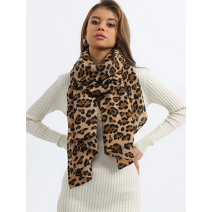 Leopard Printed Pleated Scarf