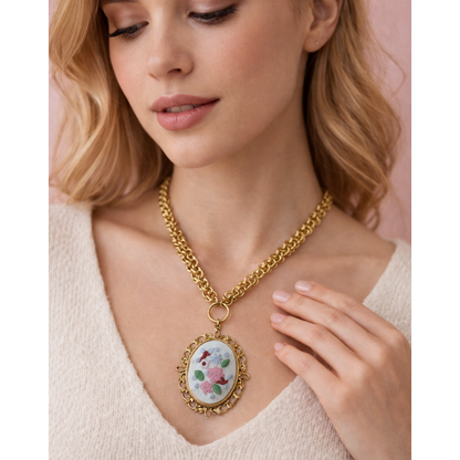 Vintage Bloom Pendant Necklace – Gold Stainless Steel