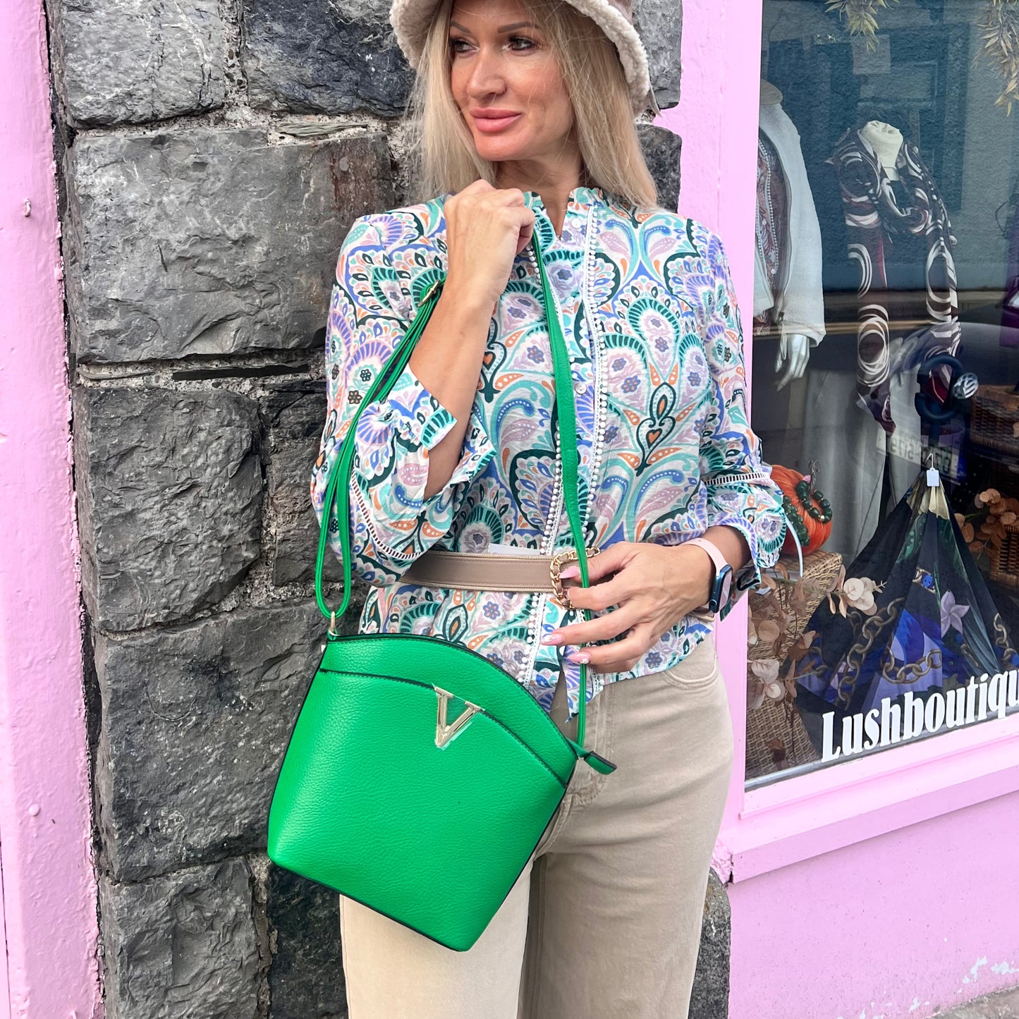 Green Leatherette Crossbody Bag Gold V
