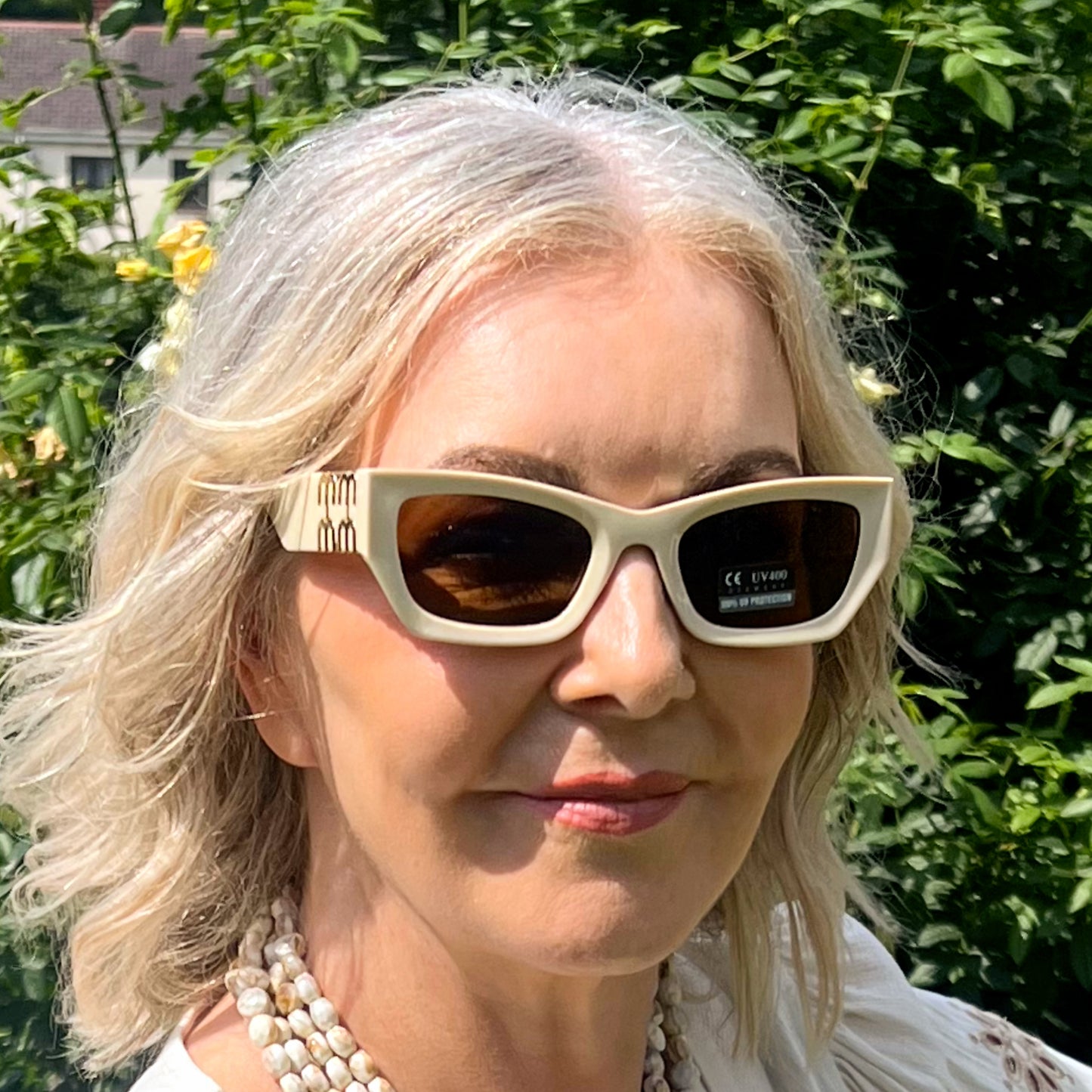 Beige Sunglasses Gold Arm Detail